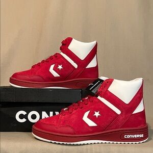 Converse weapon Mid Red White Sneakers Mens 9.5 NWT Classic Retro Basketball